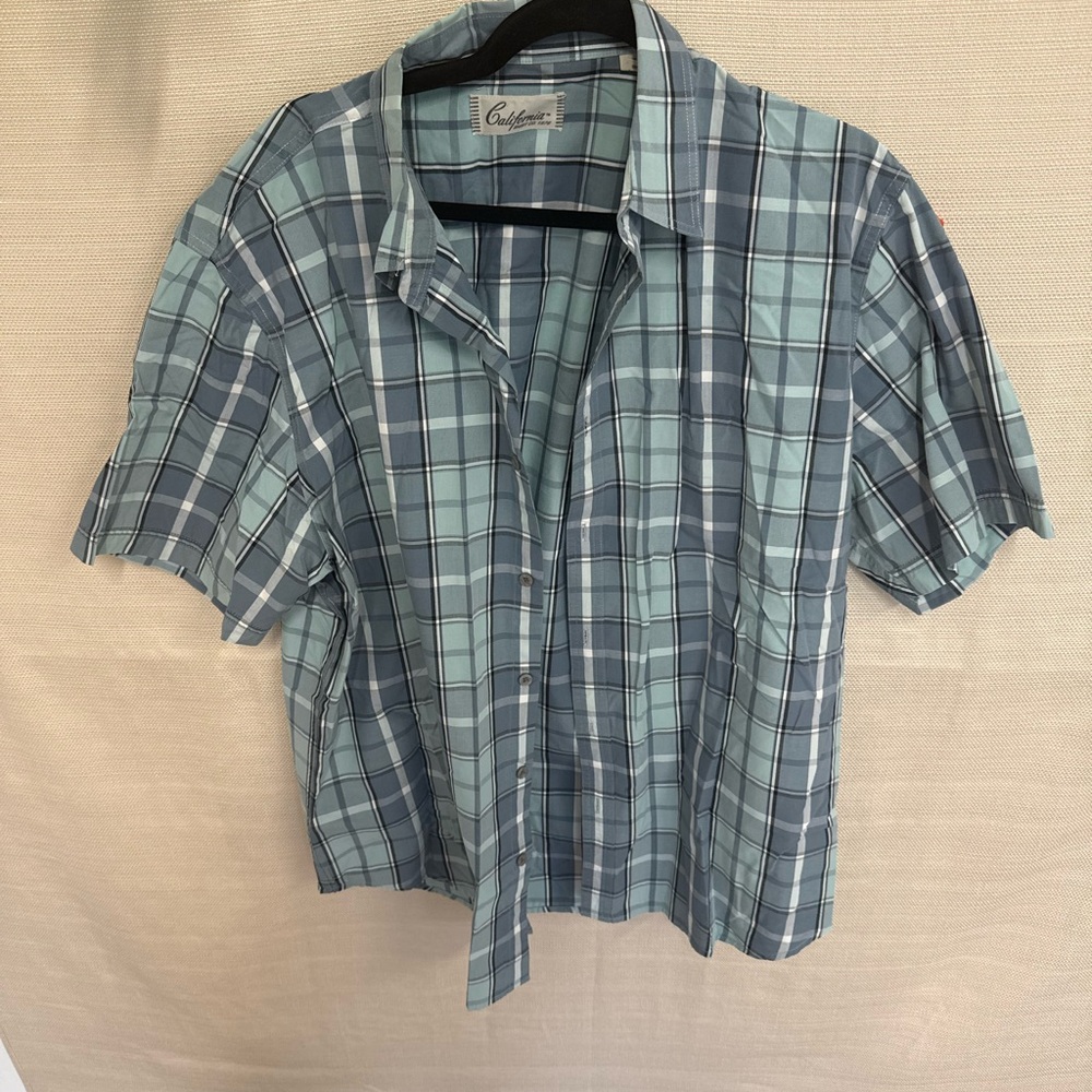 Blue and White Casual Button Down Shirt with Plaid Design